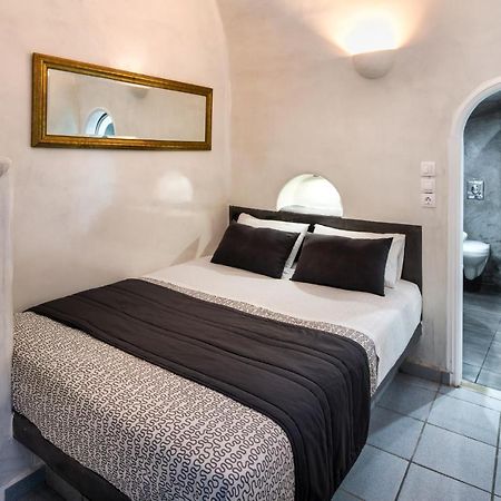 Katerina'S Castle - Caldera Cave Hotel Імеровіглі Екстер'єр фото
